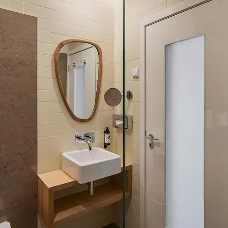 Vincci Baixa Aparthotel Lisbona