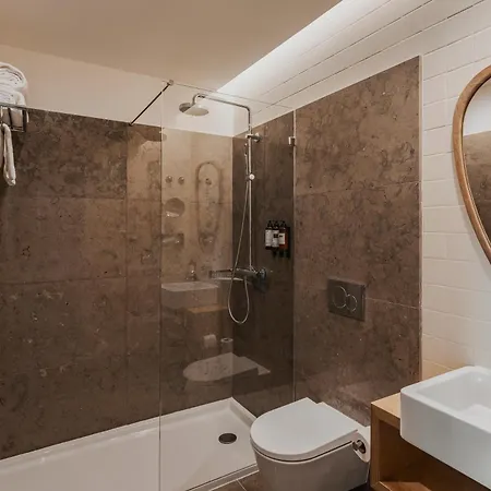 Vincci Baixa アパートホテル 4*